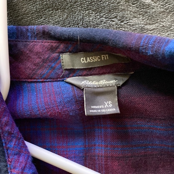 Eddie Bauer button down - Picture 2 of 3